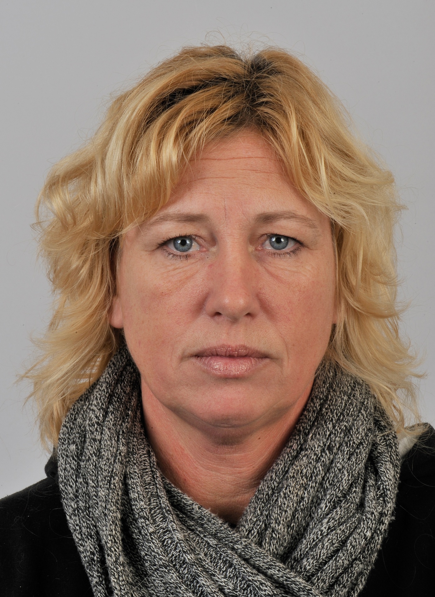 De rimpels in het voorhoofd verdwijnen